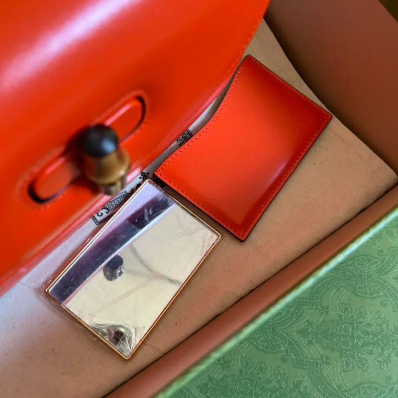 675797 CM 12 High-Quality Bags - Image 8