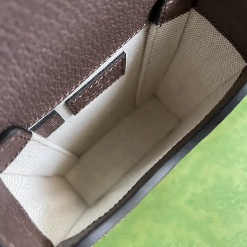 696056 CM 2 High-Quality Bags - Image 8