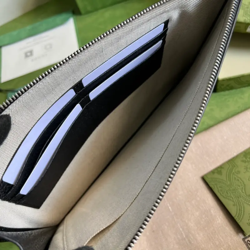 475317 CM 4 High-Quality Bags - Image 8