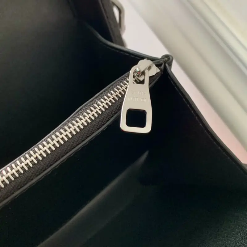 M20251 24x16.5x8cm High Quality Bags - Image 8