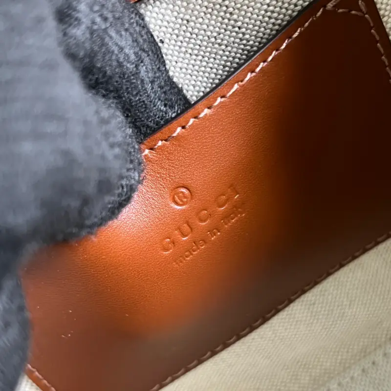 675800 CM 1 High-Quality Bags - Image 8