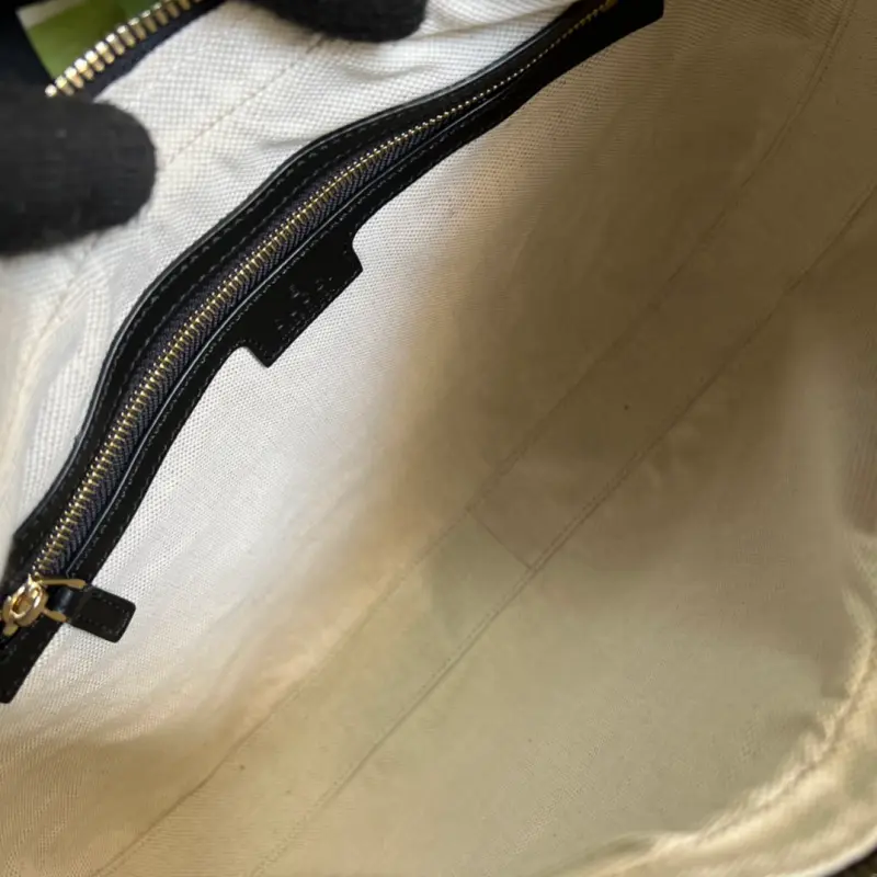 702823 CM 1 High-Quality Bags - Image 8