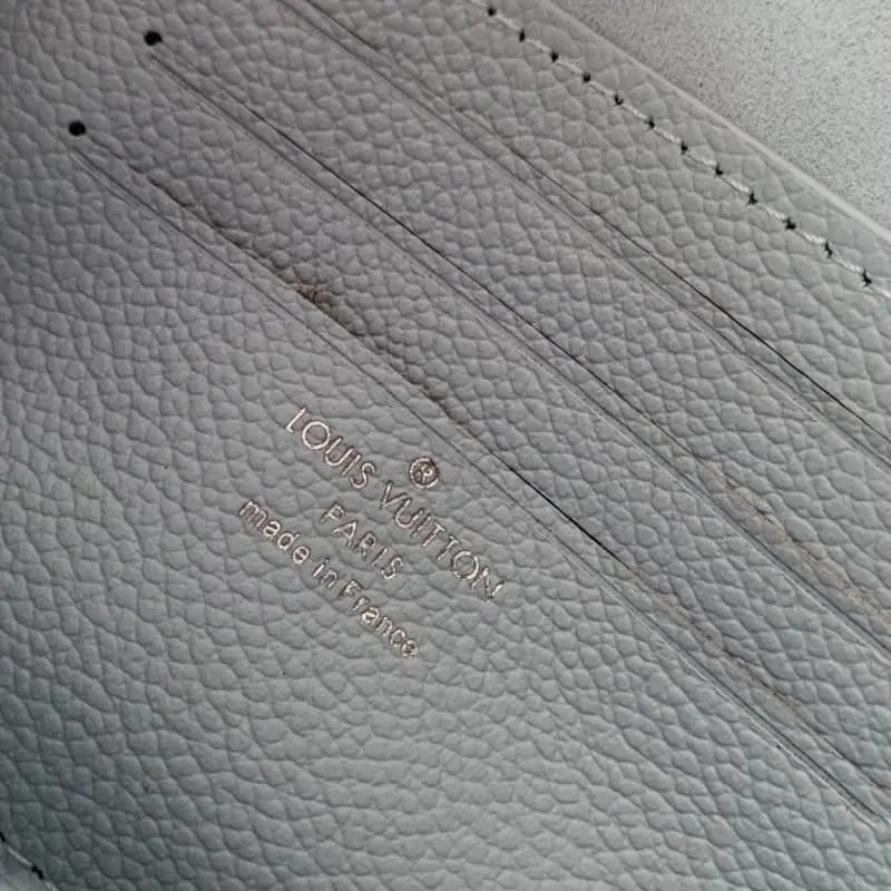 M82210 23.5x12x4.3cm High Quality Bags - Image 8