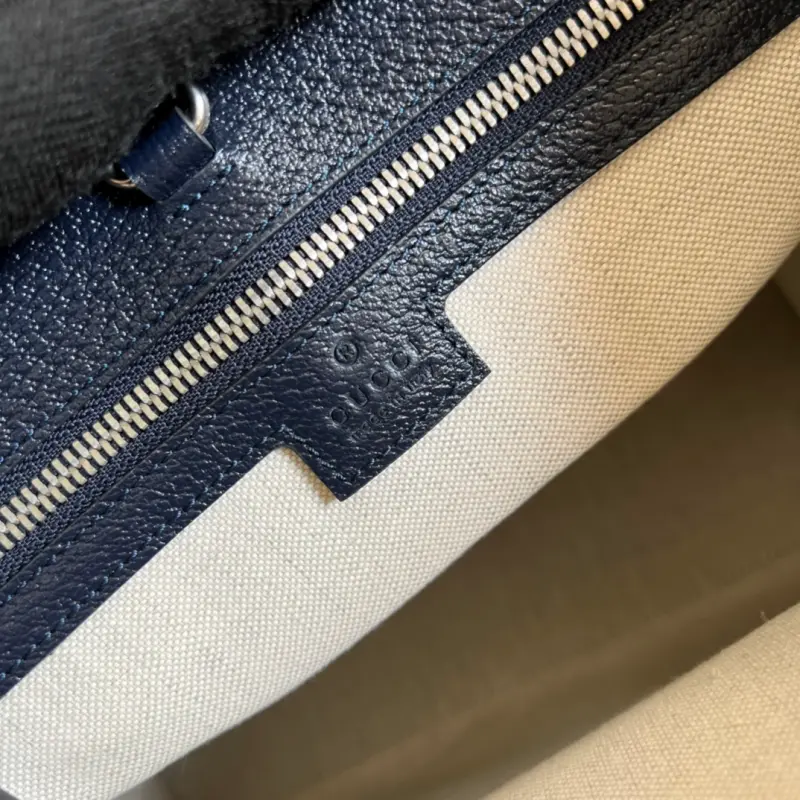 659983 CM 3 High-Quality Bags - Image 8