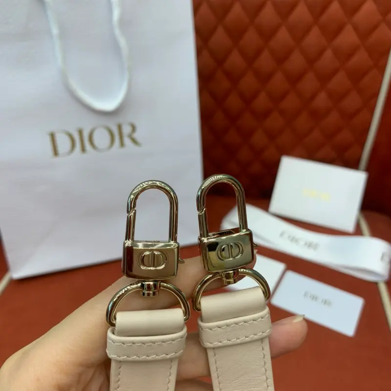 ML270 3 High Quality Bags - Image 14