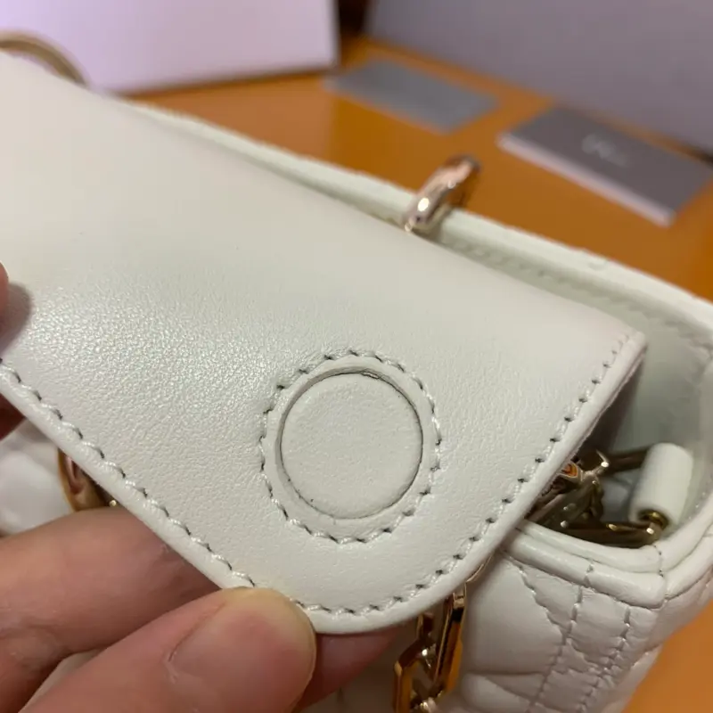 ML270 2 High Quality Bags - Image 8