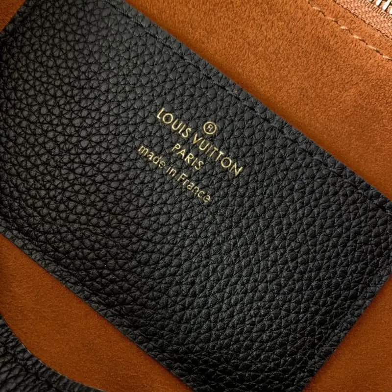 M24639 Black 27x19x9cm High Quality Bags - Image 8