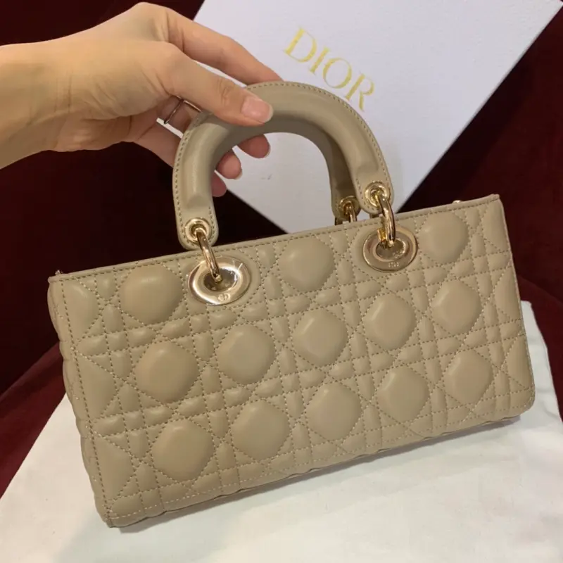 ML16 2 High Quality Bags - Image 7