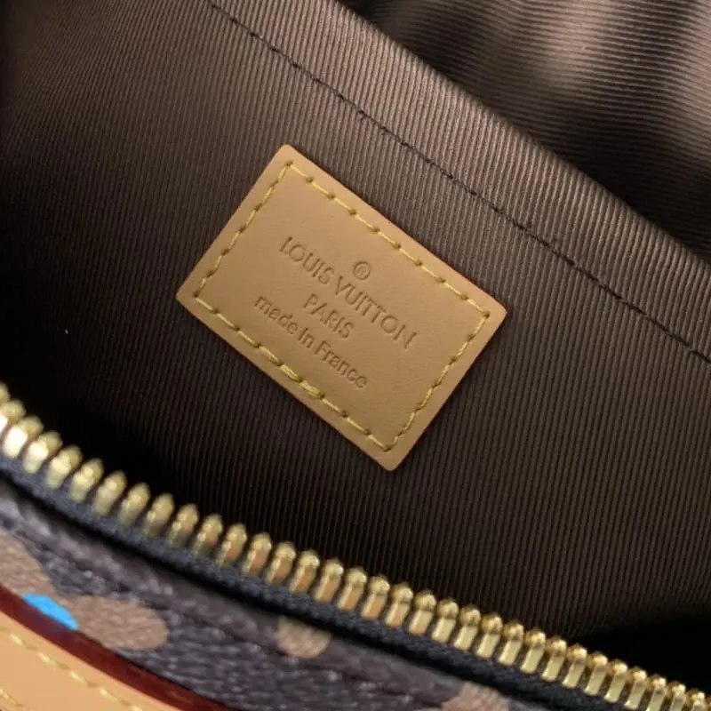 M24820 23.5x15.5x8.5cm High Quality Bags - Image 8