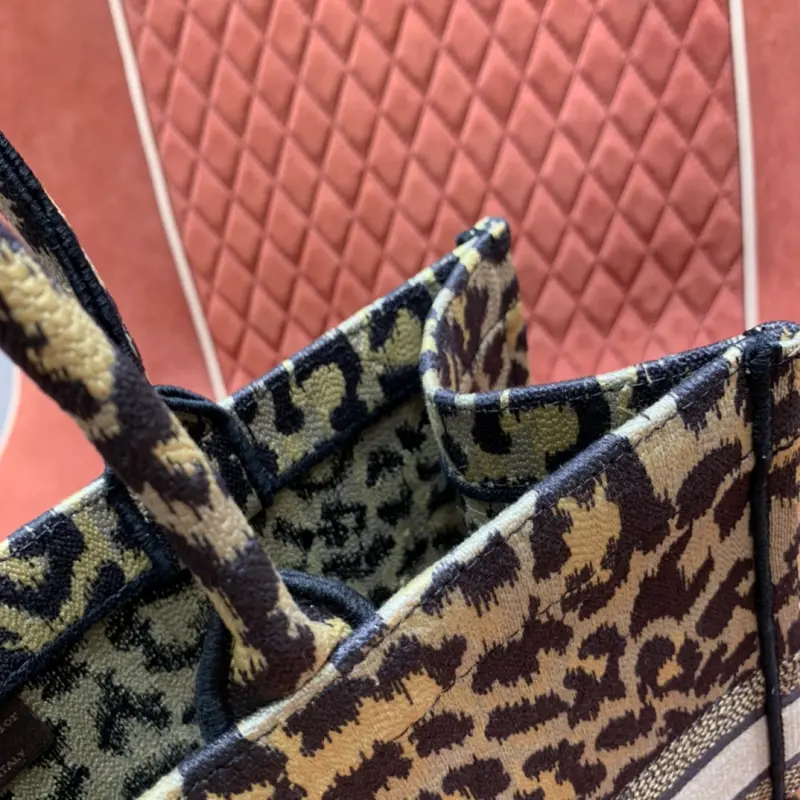 ML13 1 High Quality Bags - Image 9