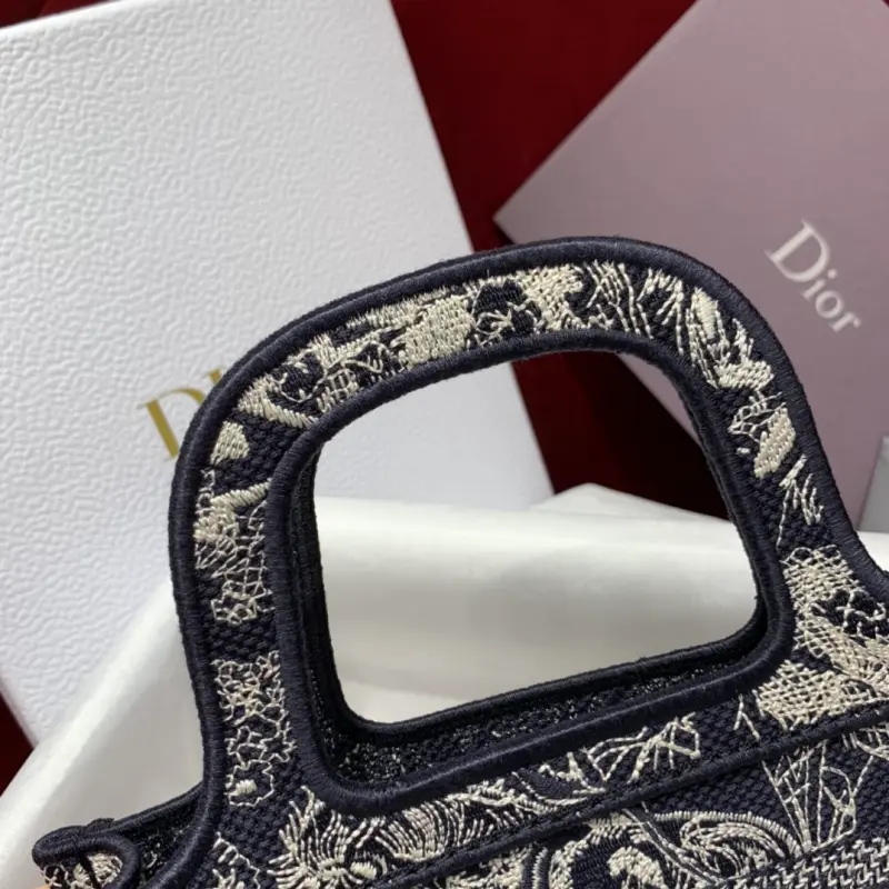 ML8 1 High Quality Bags - Image 10