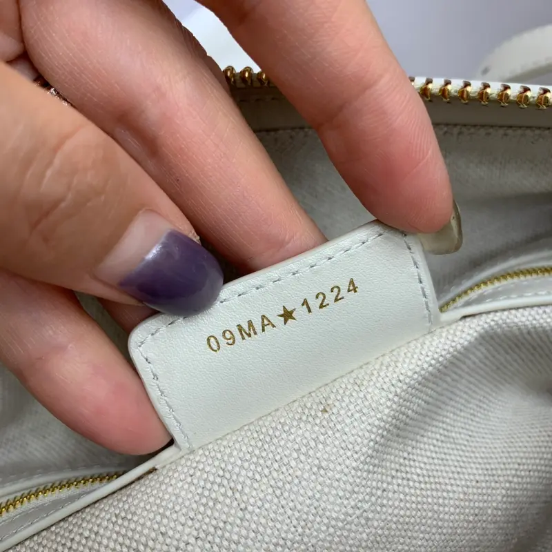 ML262 1 High Quality Bags - Image 8