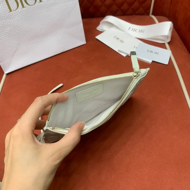 ML176 4 High Quality Bags - Image 15