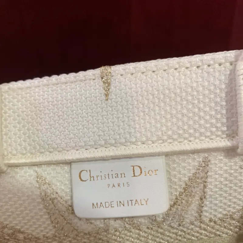 ML192 1 High Quality Bags - Image 7