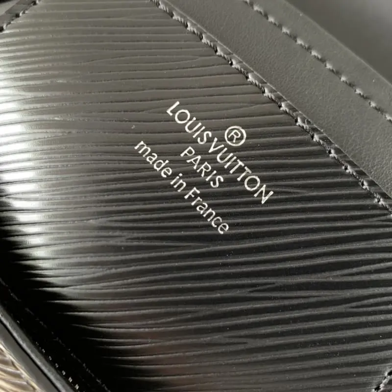 M24044 Black 23x17x9.5cm High Quality Bags - Image 8