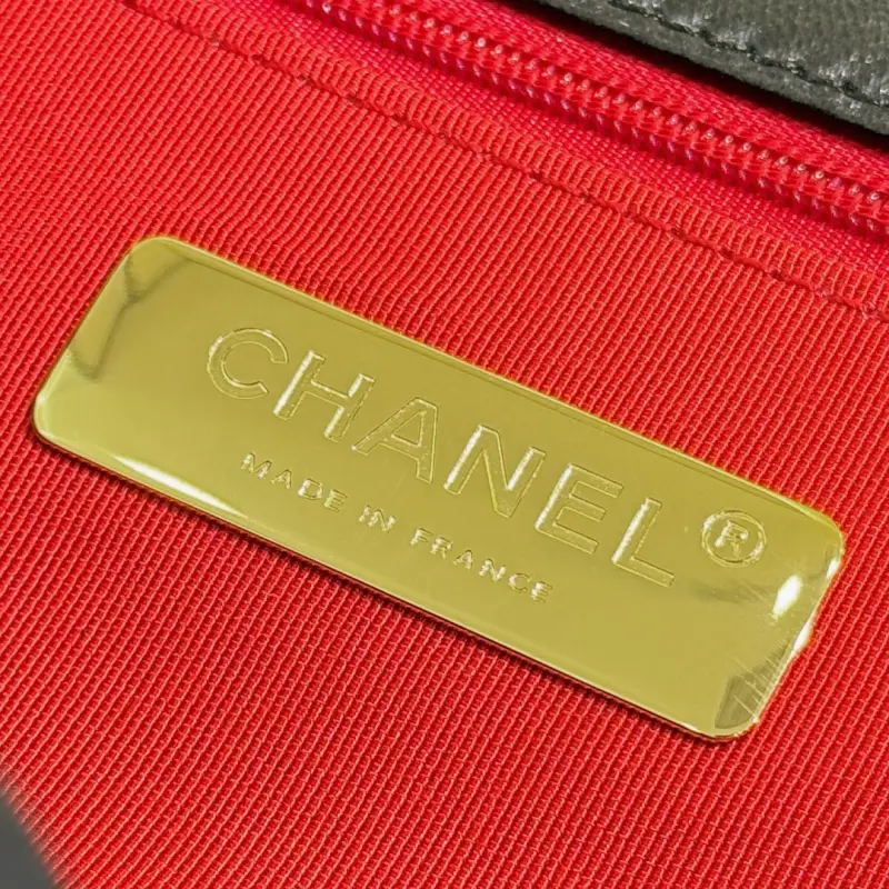 19 Bag Black Silver Medium 30cm High Quality Bags - Image 14