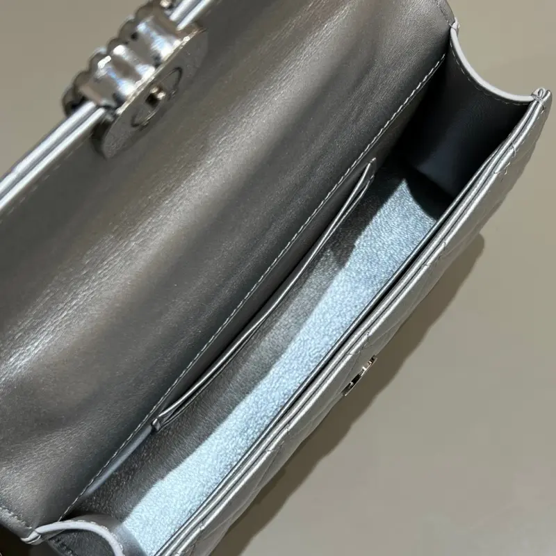 23p Large Kelly CM 3 High Quality Bags - Image 8