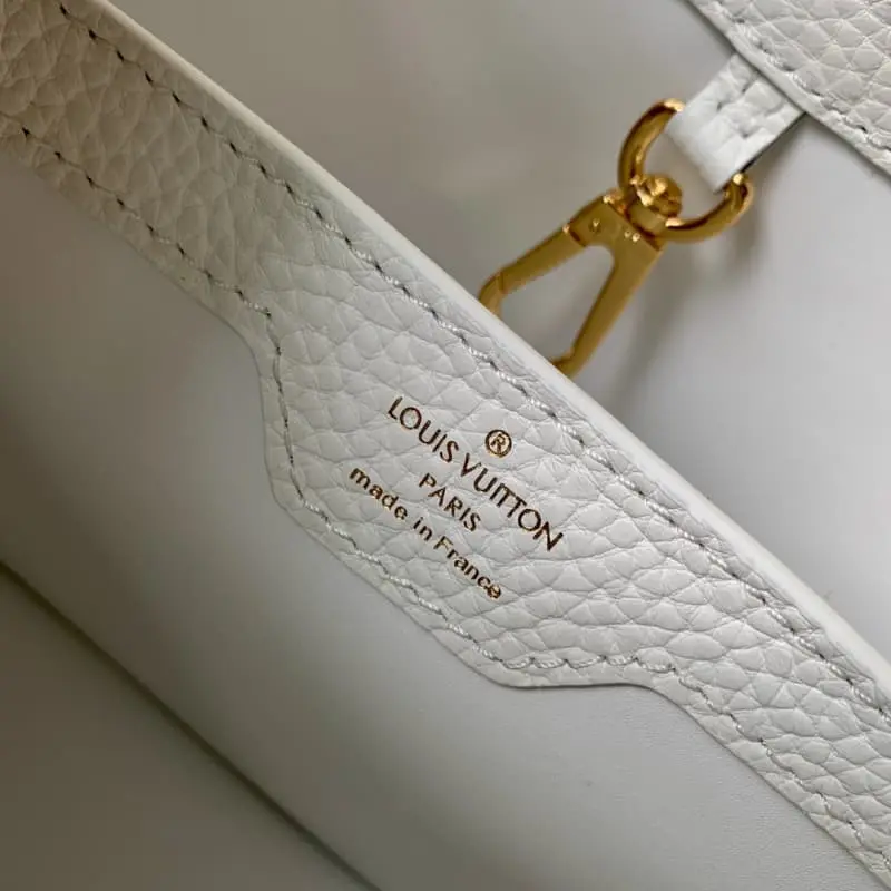 M20708 White with powder 27x18x9cm High Quality Bags - Image 9