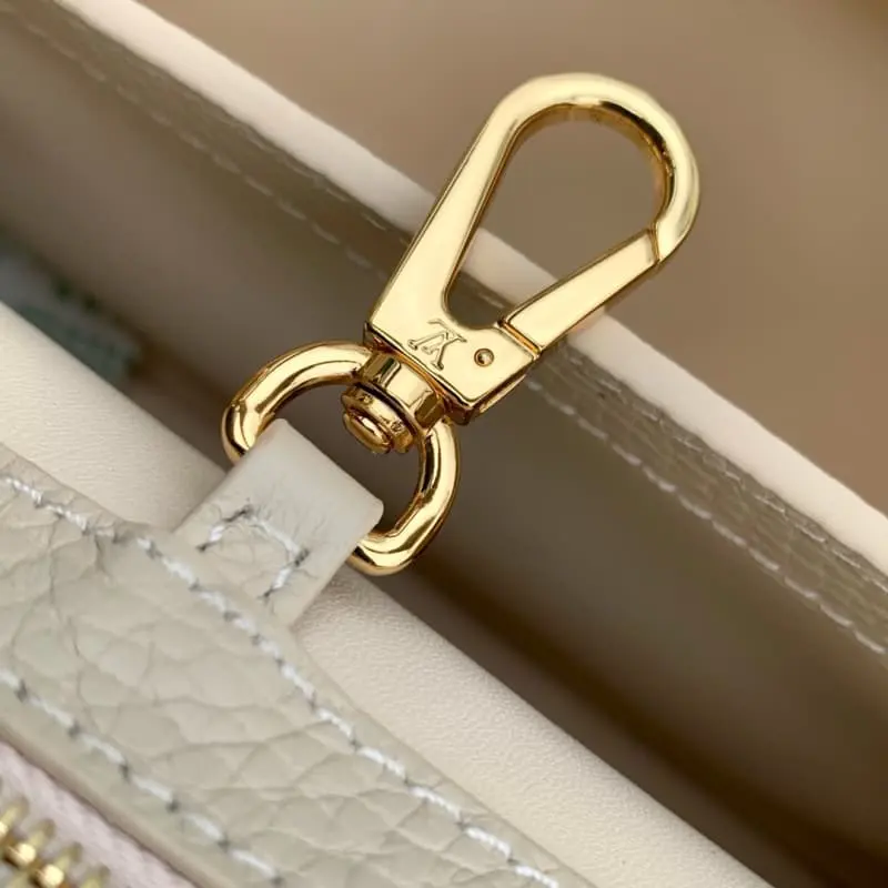 M23943 Beige 31.5x20x11cm High Quality Bags - Image 8