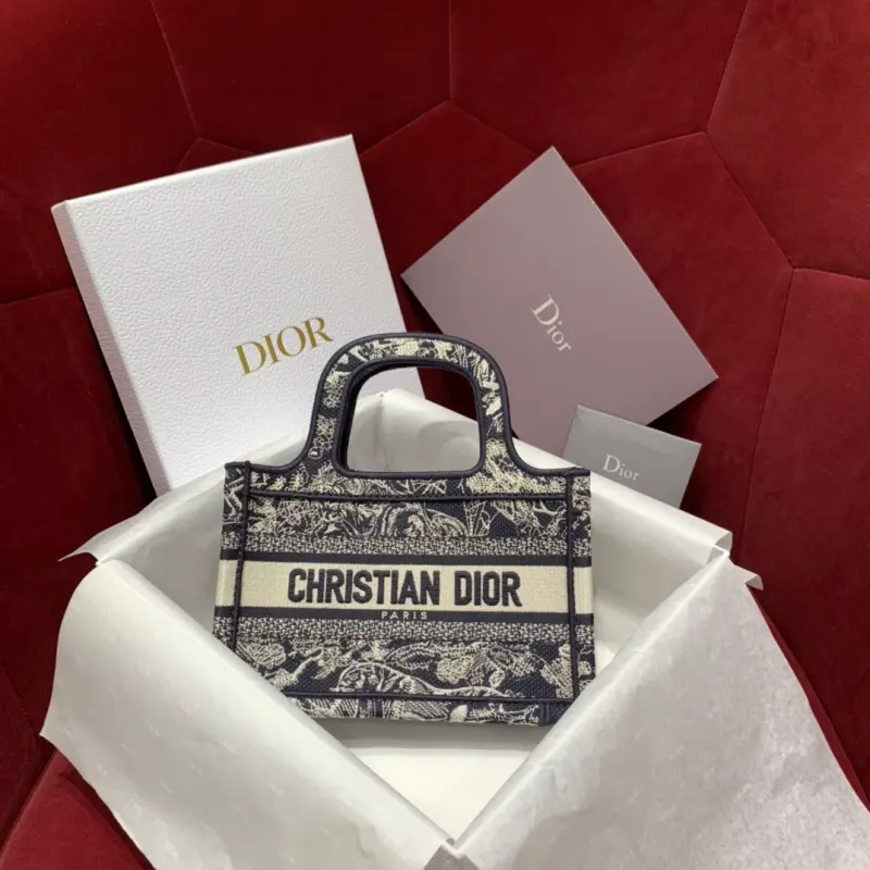 ML8 1 High Quality Bags