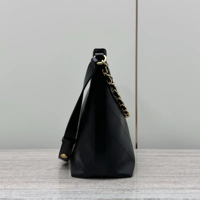 25p Hip Bag Black High Quality Bags - Image 3