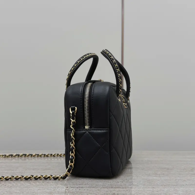 25c Camera Bag Black High Quality Bags - Image 3