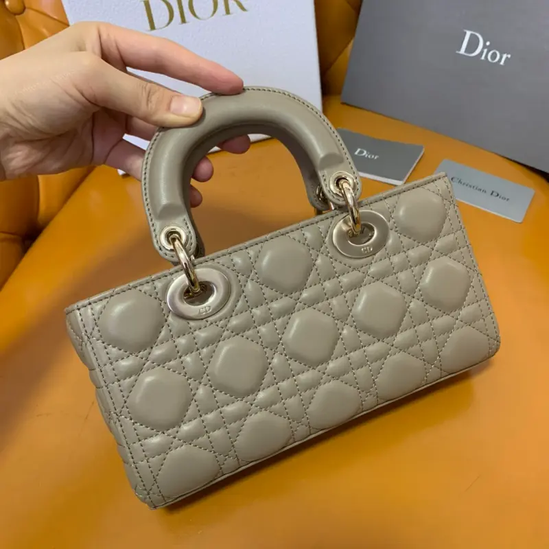 ML270 4 High Quality Bags - Image 5