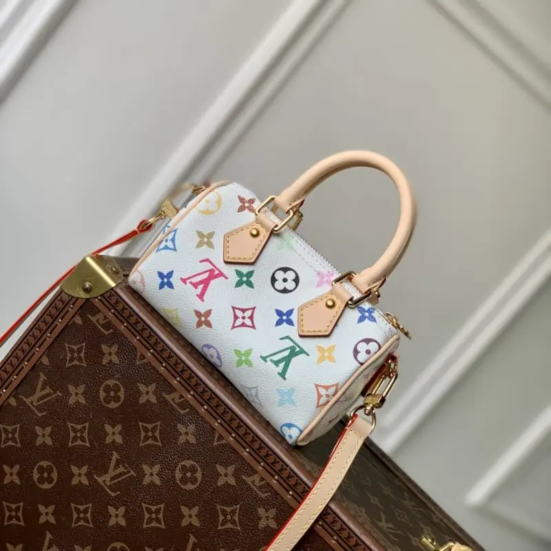 M13391 10x7.5x16cm High Quality Bags - Image 11