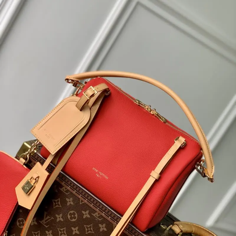 M13667 S1 25x15x18cm High Quality Bags - Image 9