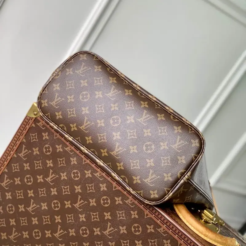 M11947 28x14x31cm High Quality Bags - Image 12