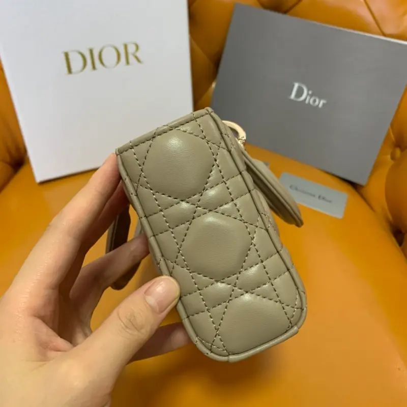 ML270 4 High Quality Bags - Image 4