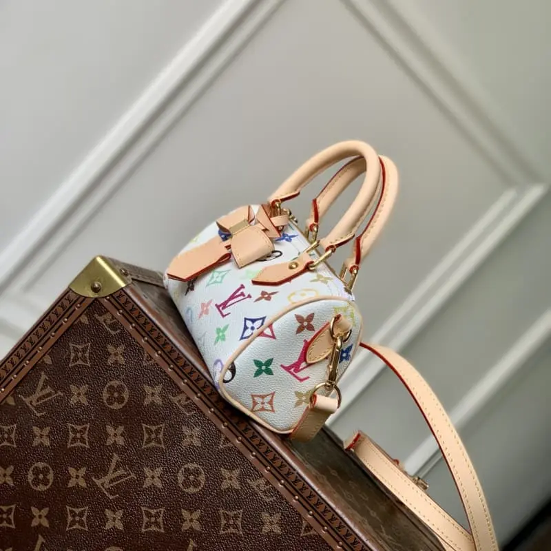 M13391 10x7.5x16cm High Quality Bags - Image 10