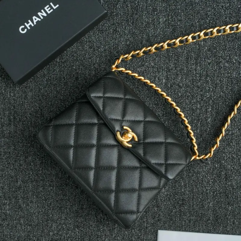 24s Handle Mailman CM 1 High Quality Bags