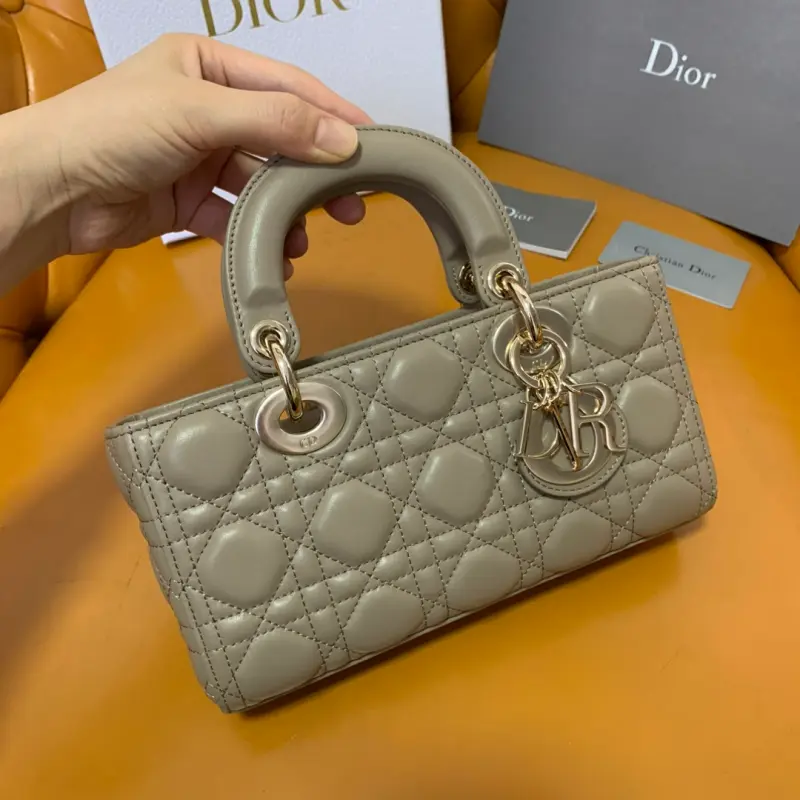 ML270 4 High Quality Bags - Image 3