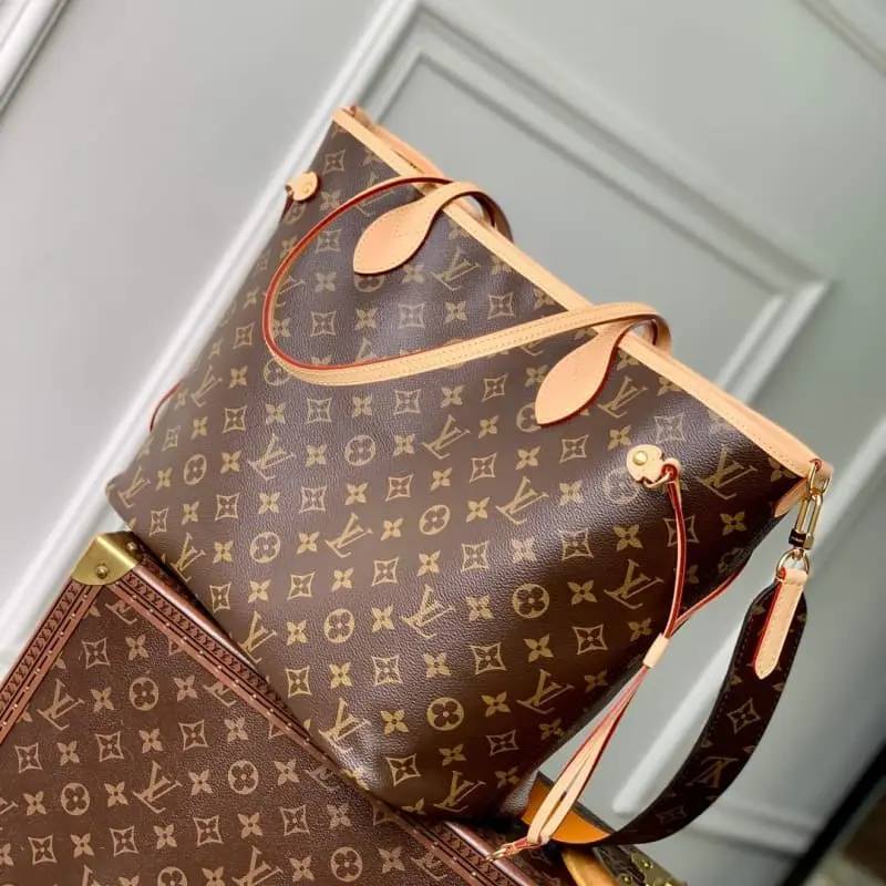 M11947 28x14x31cm High Quality Bags - Image 10