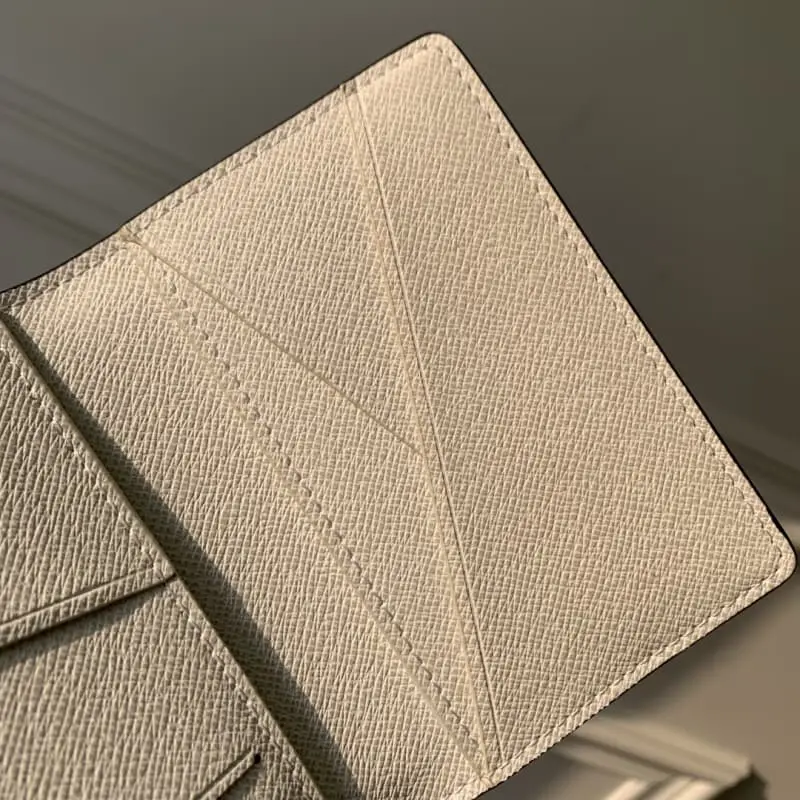 M83095 White 8x11x1cm High Quality Bags - Image 6