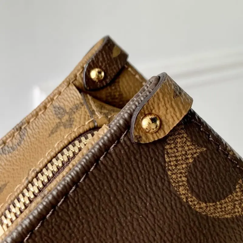 M14236 13x10x25cm High Quality Bags - Image 7