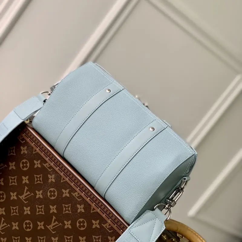 M23725 27x17x13cm High Quality Bags - Image 7