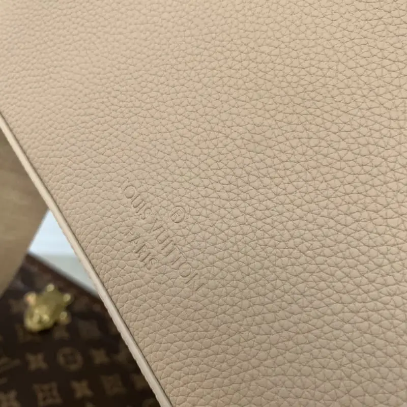 M23710 23.5x18x7cm High Quality Bags - Image 7