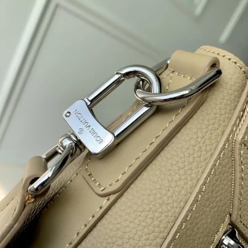 M23709 S1 28x24x10cm High Quality Bags - Image 7