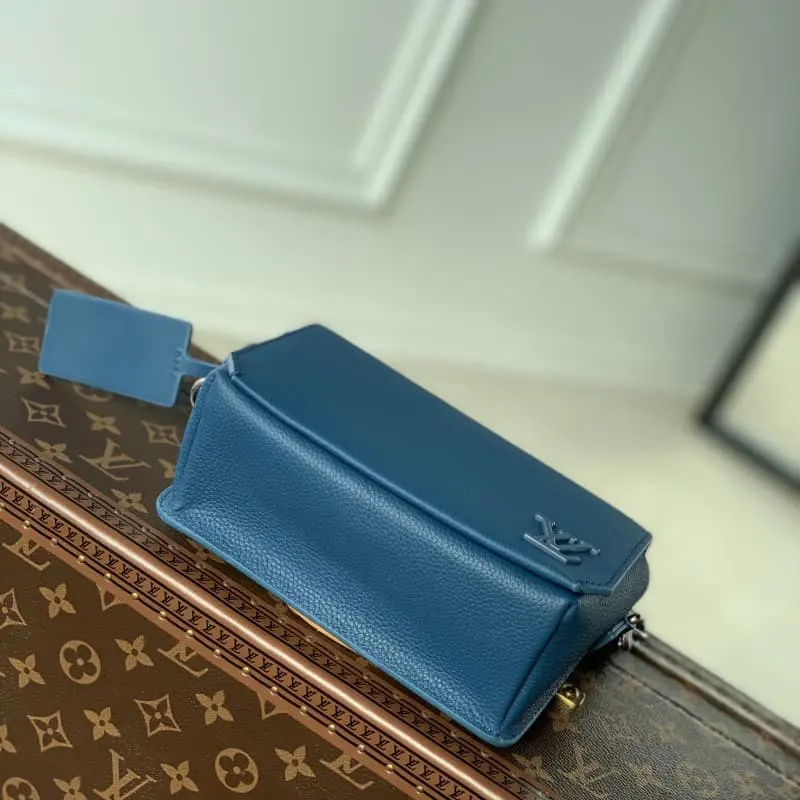 M82804 S2 17.3x12x7cm High Quality Bags - Image 6