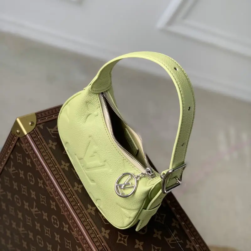 M82425 Green 20.5x11x5cm High Quality Bags - Image 7