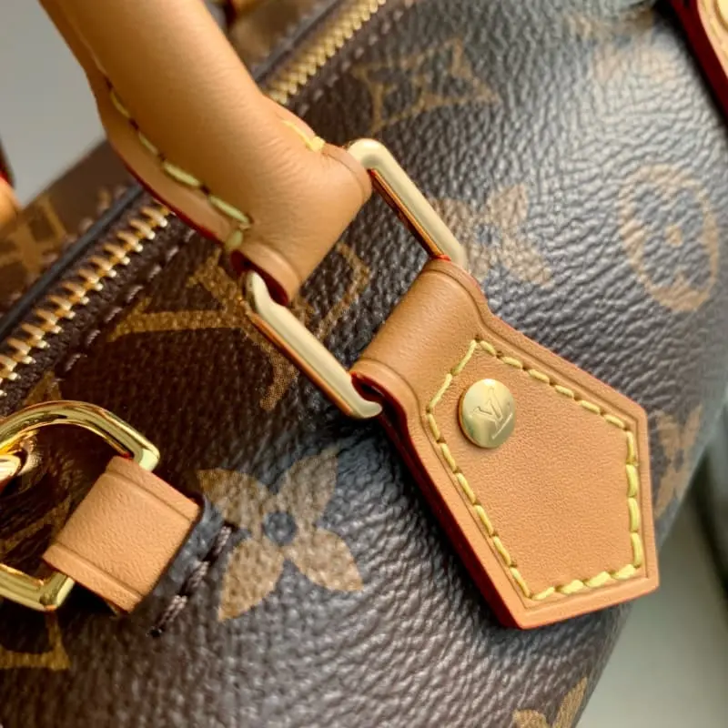 M13226 10.5x11.5x18cm High Quality Bags - Image 7