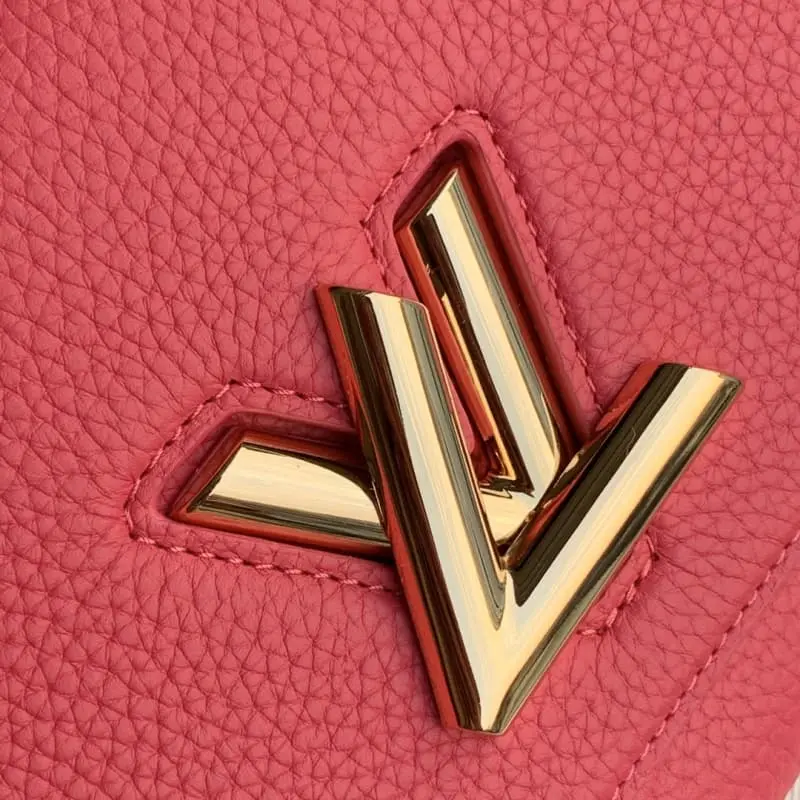 M57096 17x25x11cm High Quality Bags - Image 6