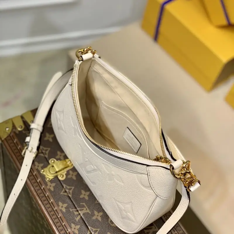 M46099 22x14x9cm High Quality Bags - Image 7