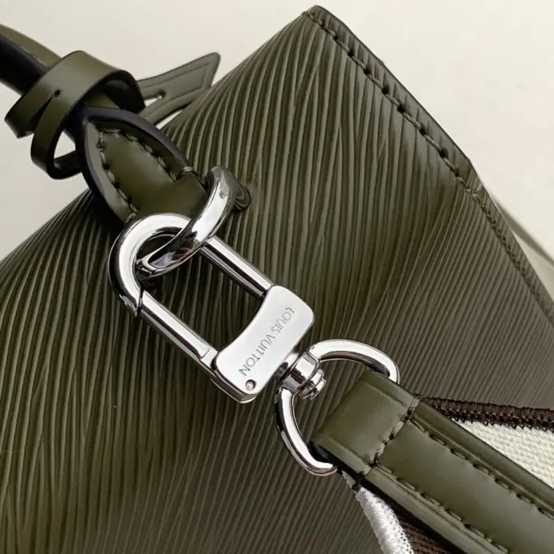 M59108 20x16x7.5cm High Quality Bags - Image 6