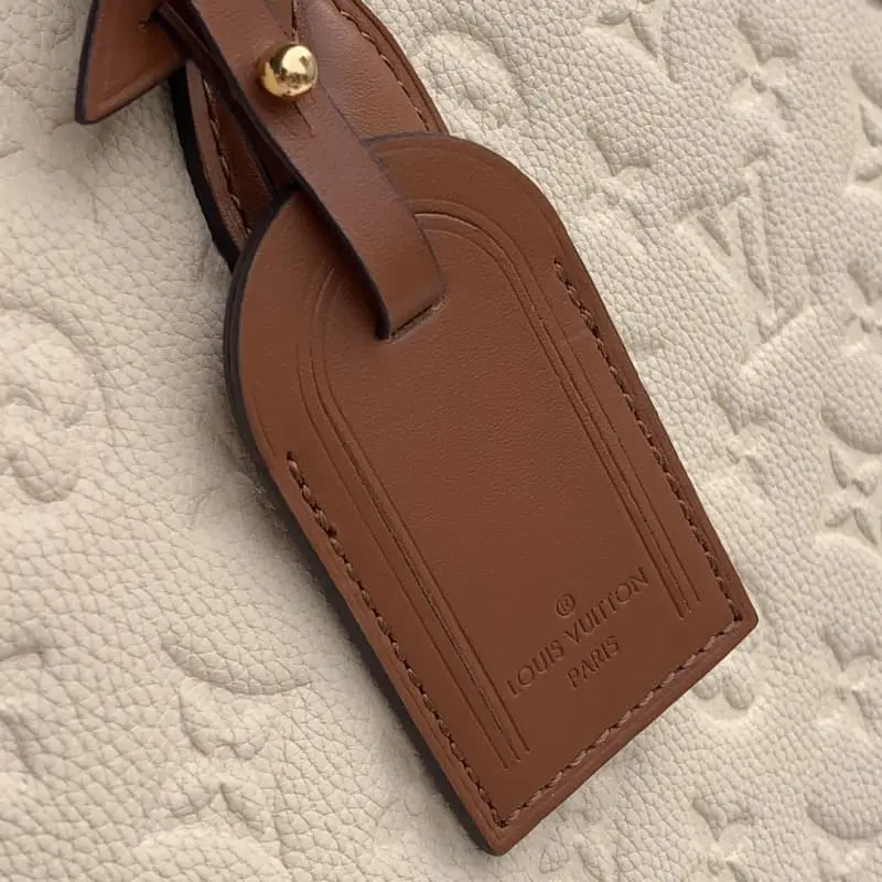 M44921 41x34x19cm High Quality Bags - Image 6