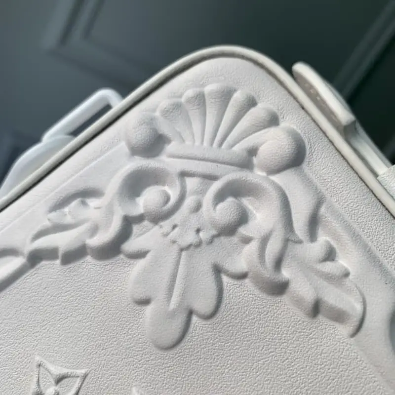 M21833 White 21.5x15x7cm High Quality Bags - Image 7