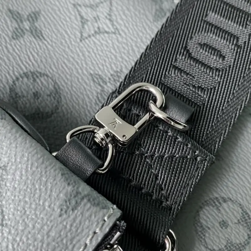 M69443 18.5x7x25cm High Quality Bags - Image 7