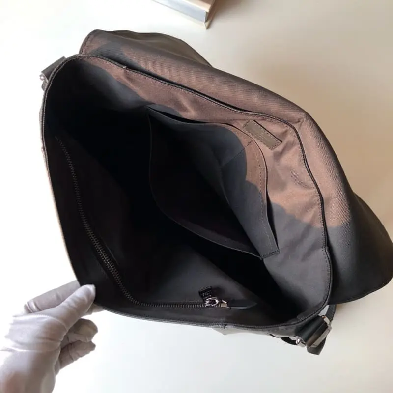 M40539 38x31x12cm High Quality Bags - Image 6